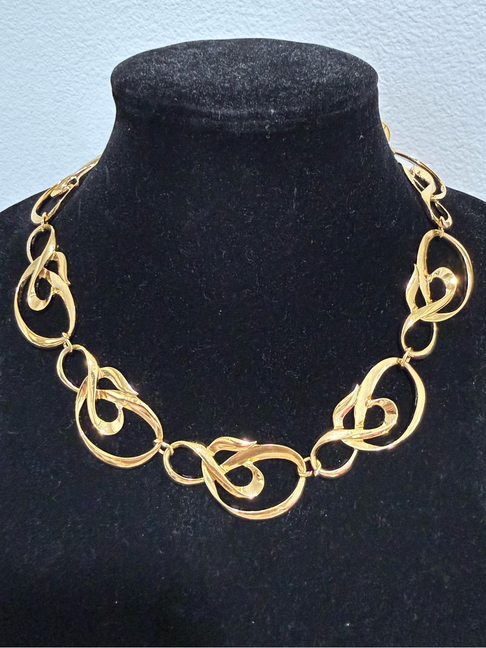Vintage Avon Signed Gold Tone Swirl Statement Necklace